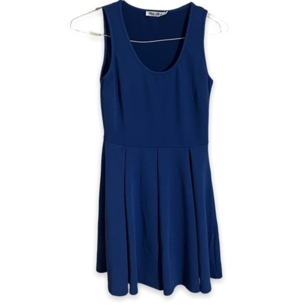 White mark dress
